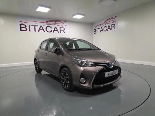 toyota-yaris-2017-hibrido-a-gasolina-1497cc