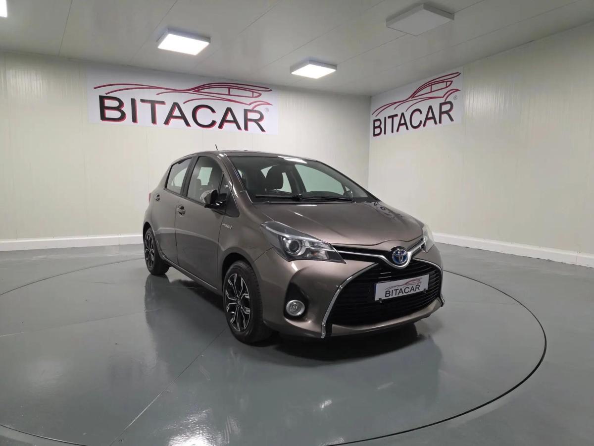 toyota-yaris-2017-hibrido-a-gasolina-1497cc