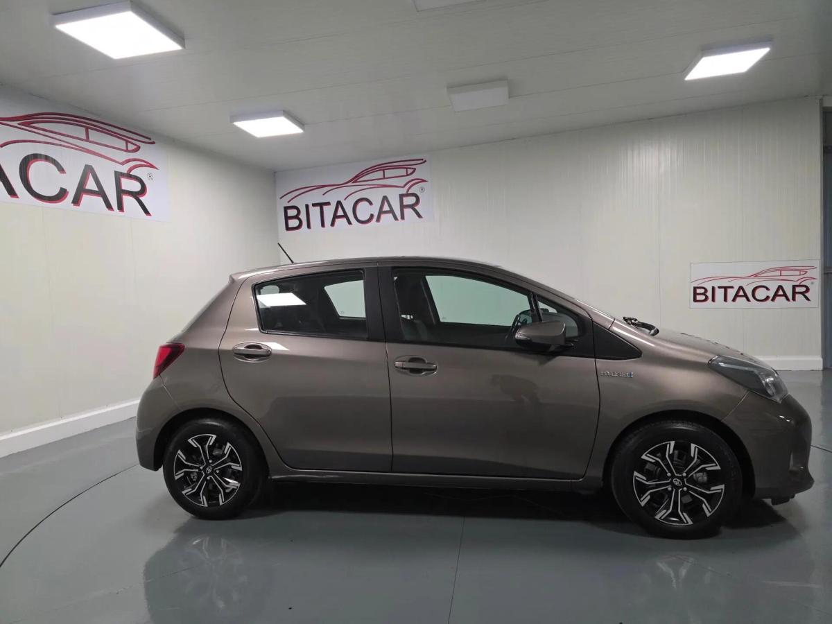 toyota-yaris-2017-hibrido-a-gasolina-1497cc