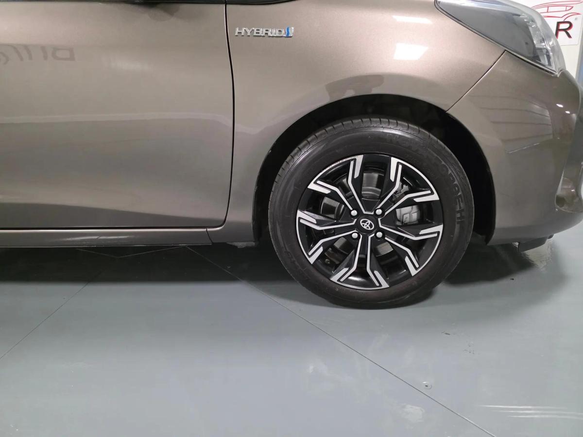 toyota-yaris-2017-hibrido-a-gasolina-1497cc