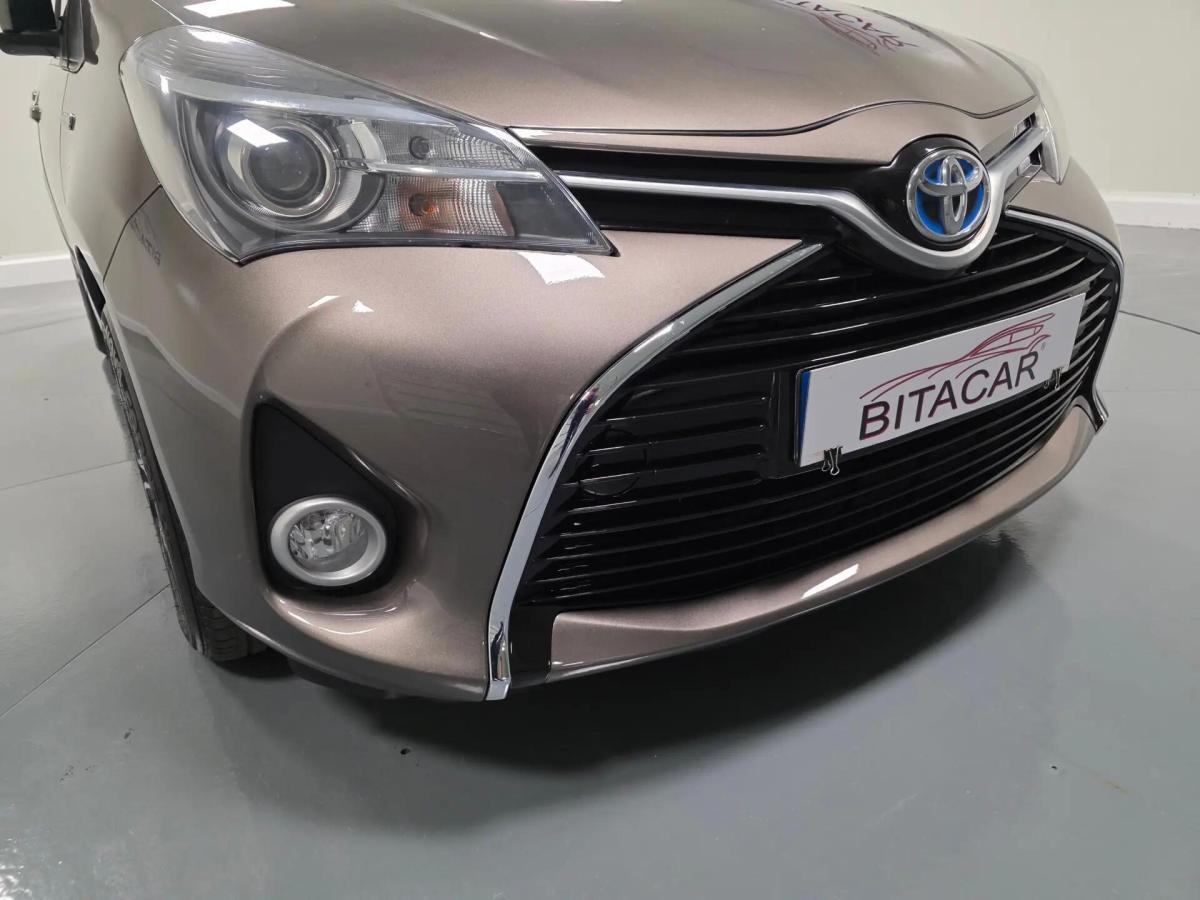 toyota-yaris-2017-hibrido-a-gasolina-1497cc