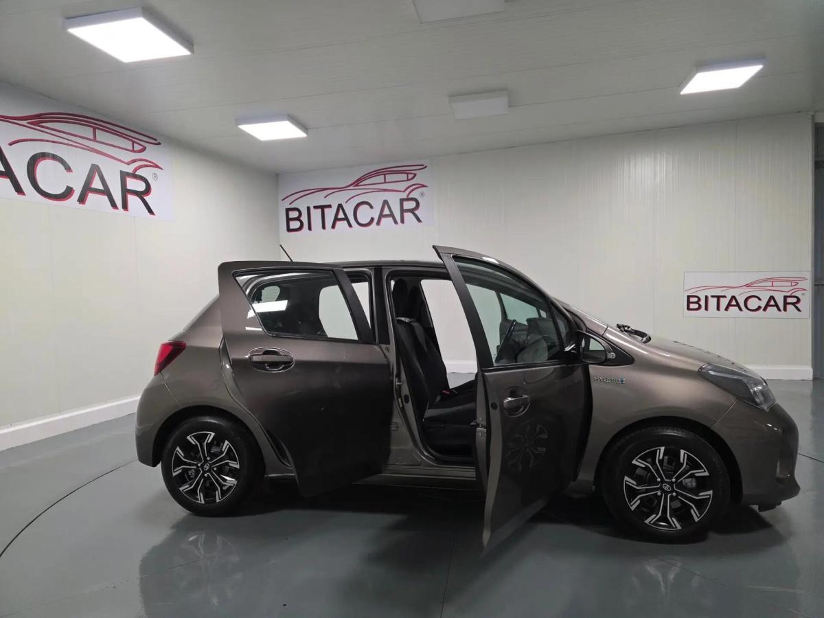 toyota-yaris-2017-hibrido-a-gasolina-1497cc