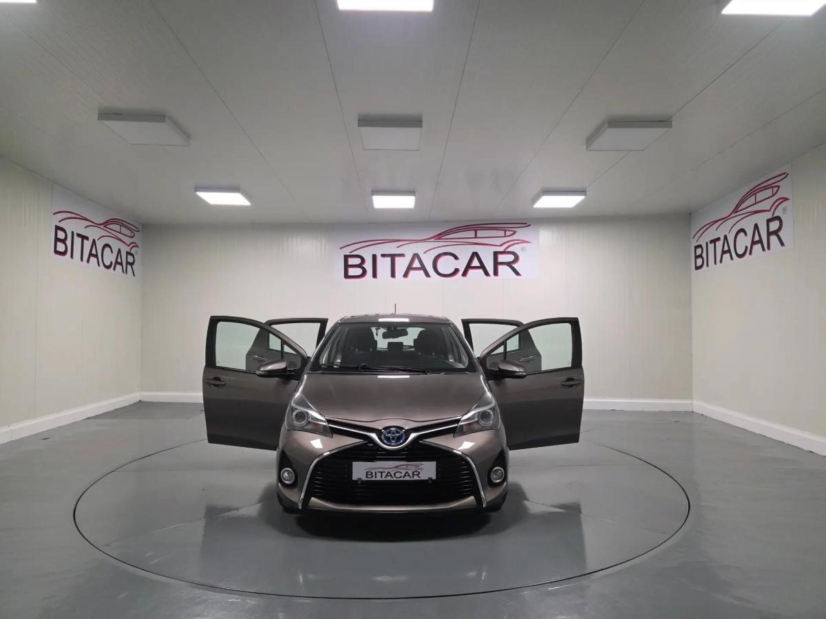 toyota-yaris-2017-hibrido-a-gasolina-1497cc