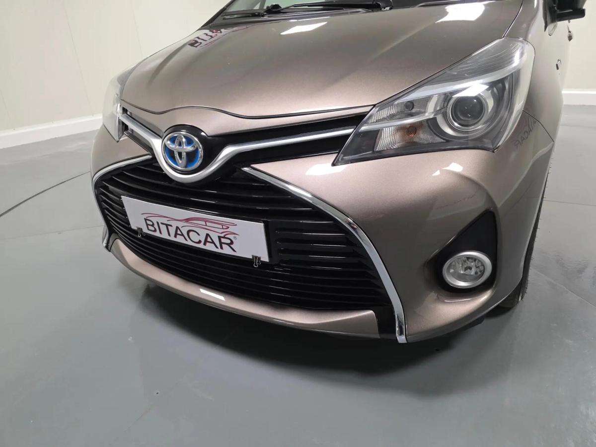 toyota-yaris-2017-hibrido-a-gasolina-1497cc