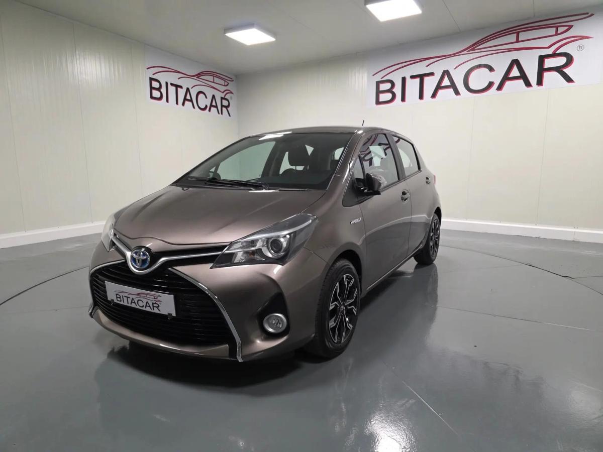 toyota-yaris-2017-hibrido-a-gasolina-1497cc