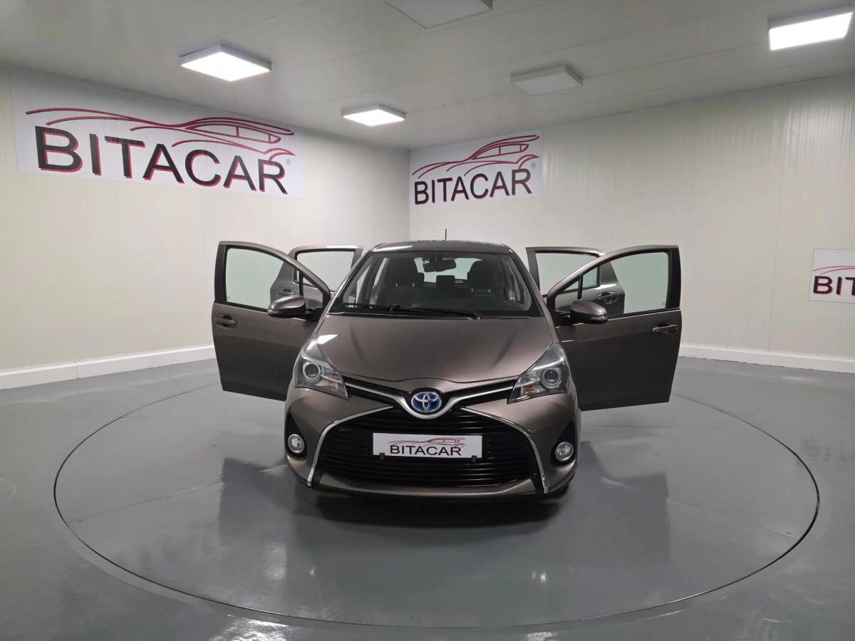 toyota-yaris-2017-hibrido-a-gasolina-1497cc