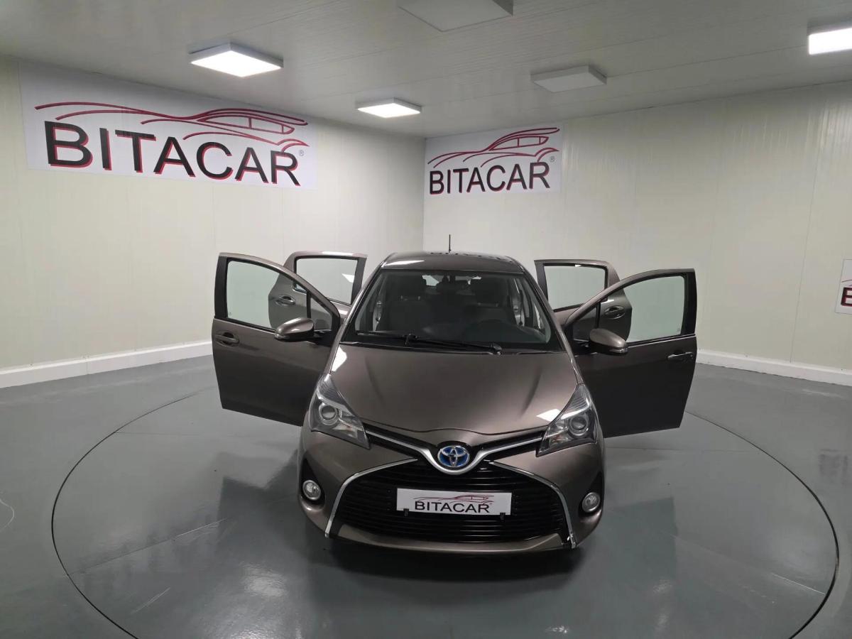 toyota-yaris-2017-hibrido-a-gasolina-1497cc
