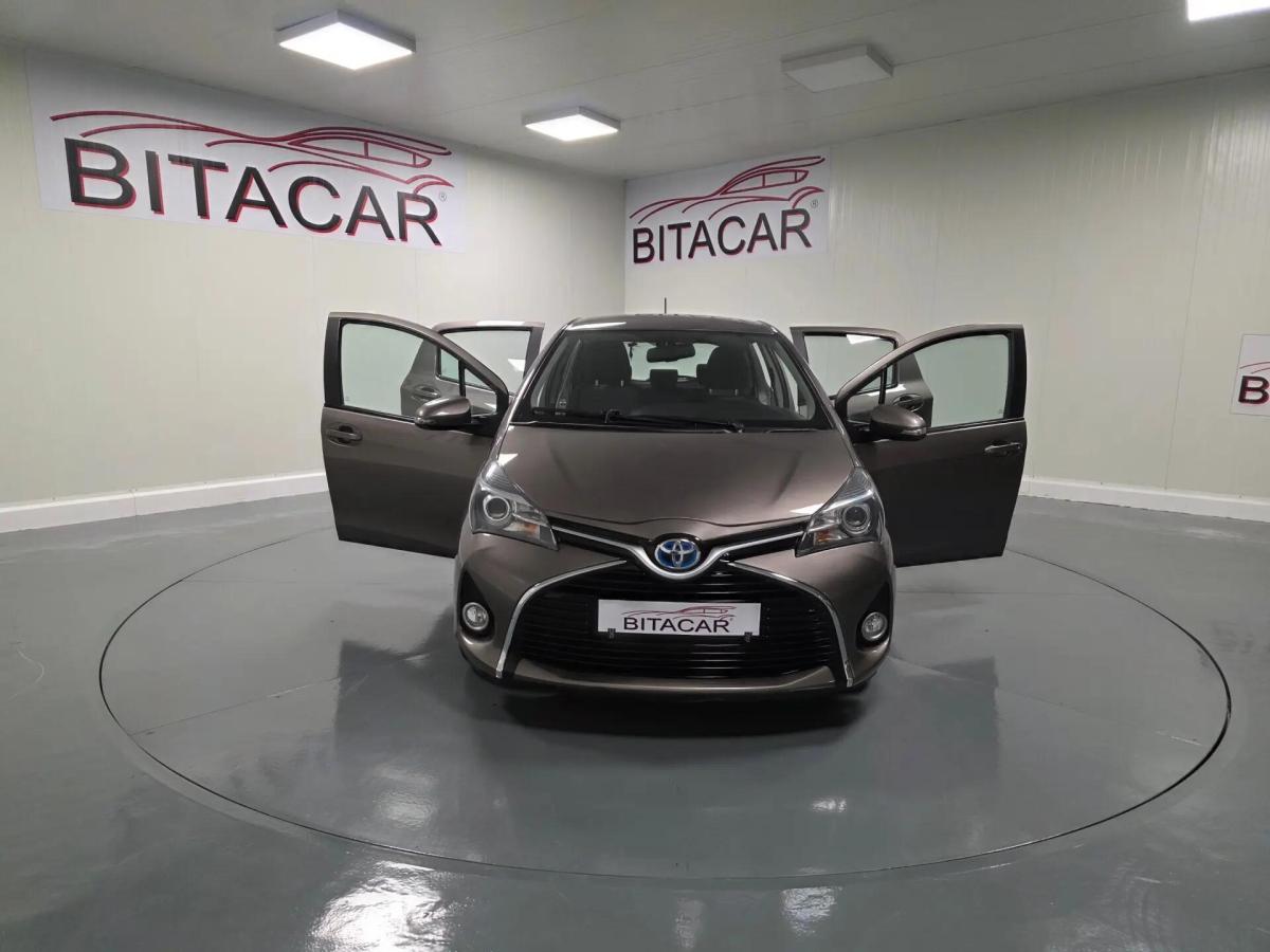 toyota-yaris-2017-hibrido-a-gasolina-1497cc