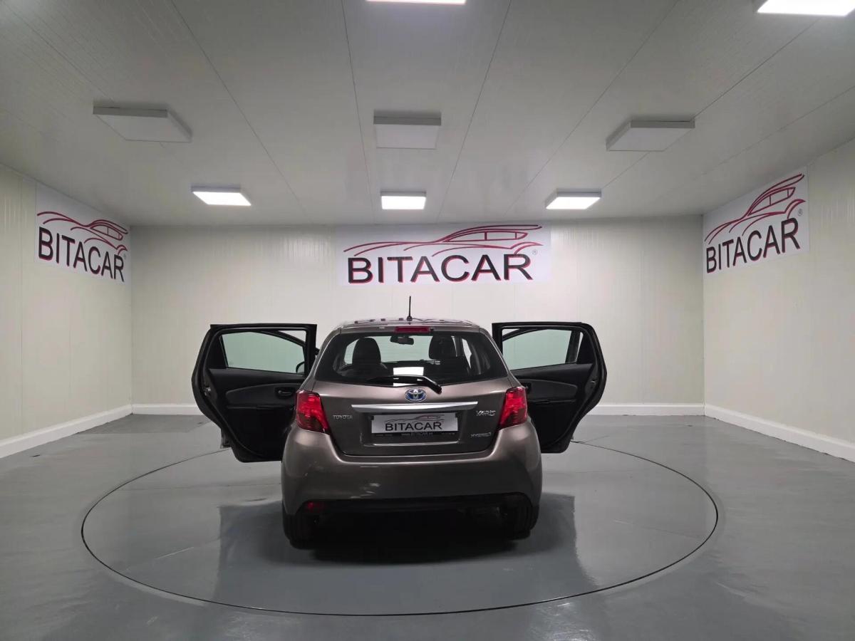 toyota-yaris-2017-hibrido-a-gasolina-1497cc