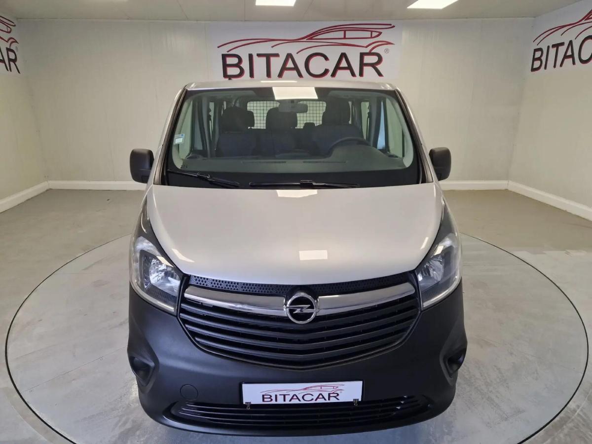 opel-vivaro-2018-diesel-1598cc