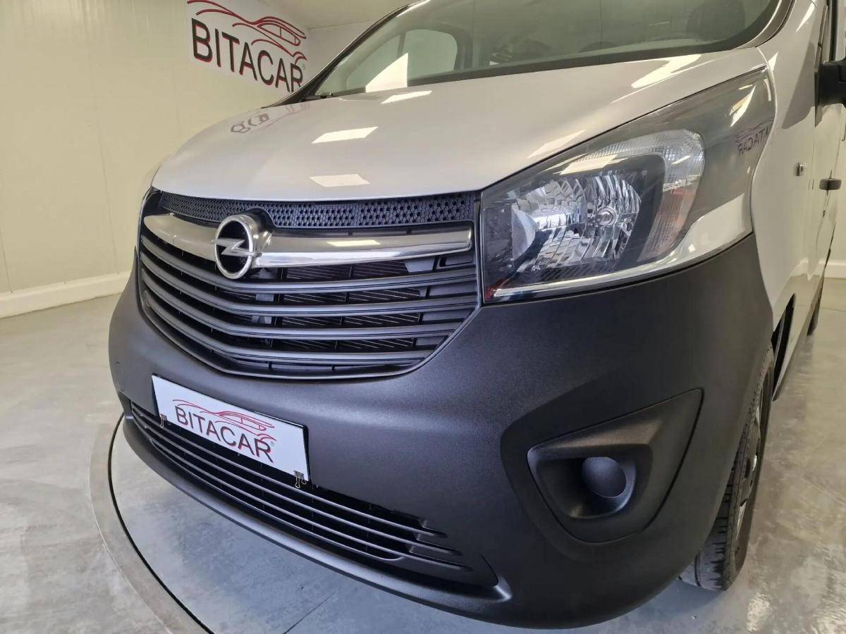 opel-vivaro-2018-diesel-1598cc