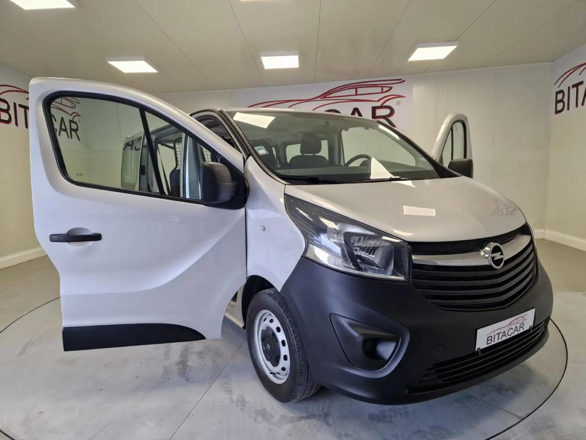 opel-vivaro-2018-diesel-1598cc