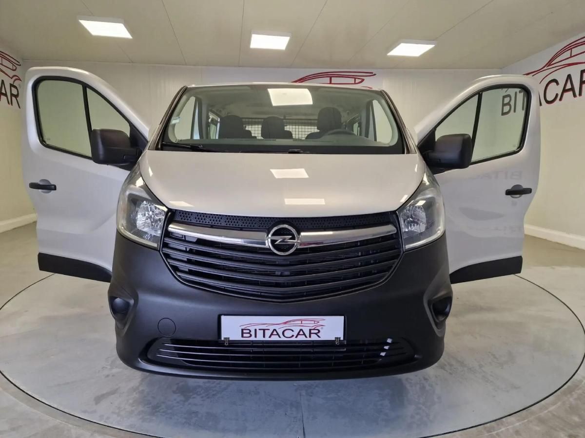 opel-vivaro-2018-diesel-1598cc