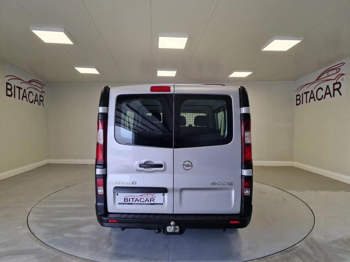 opel-vivaro-2018-diesel-1598cc