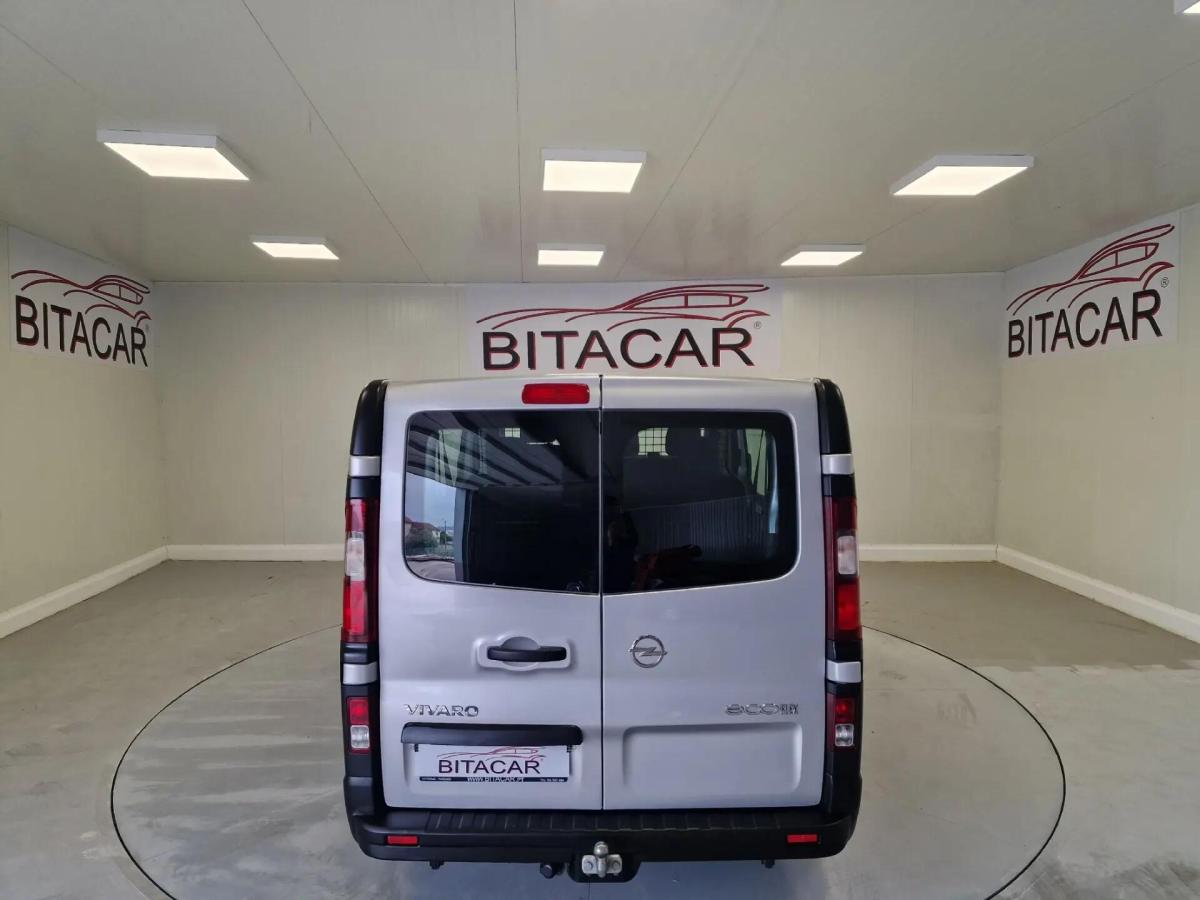 opel-vivaro-2018-diesel-1598cc