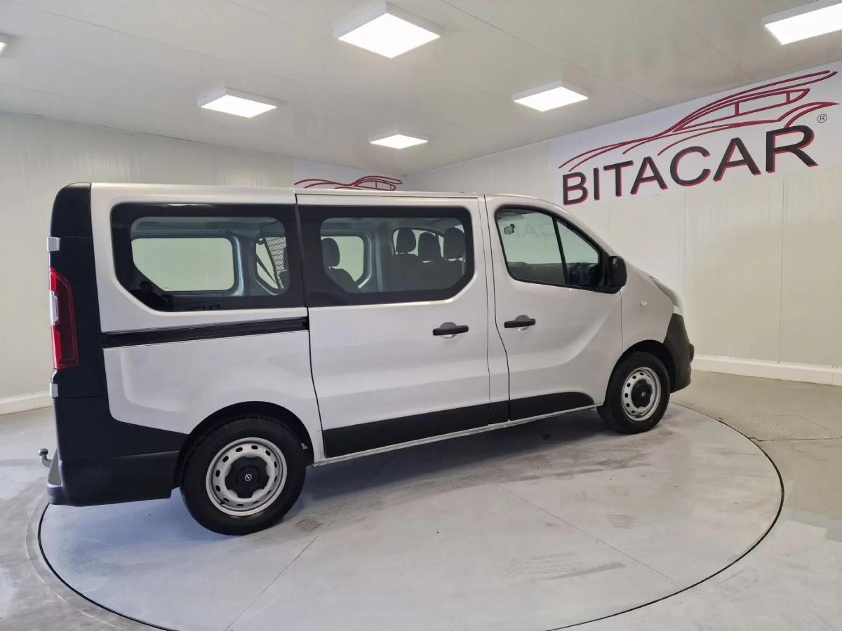 opel-vivaro-2018-diesel-1598cc