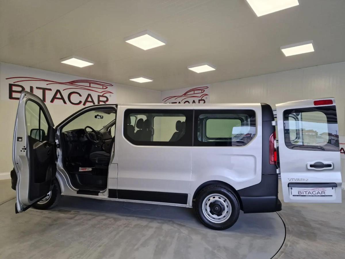 opel-vivaro-2018-diesel-1598cc