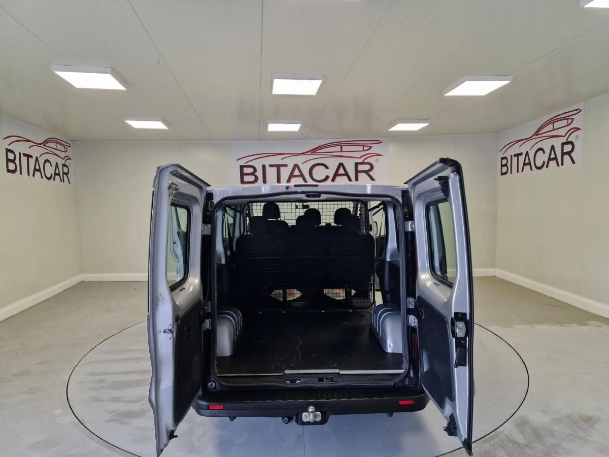 opel-vivaro-2018-diesel-1598cc