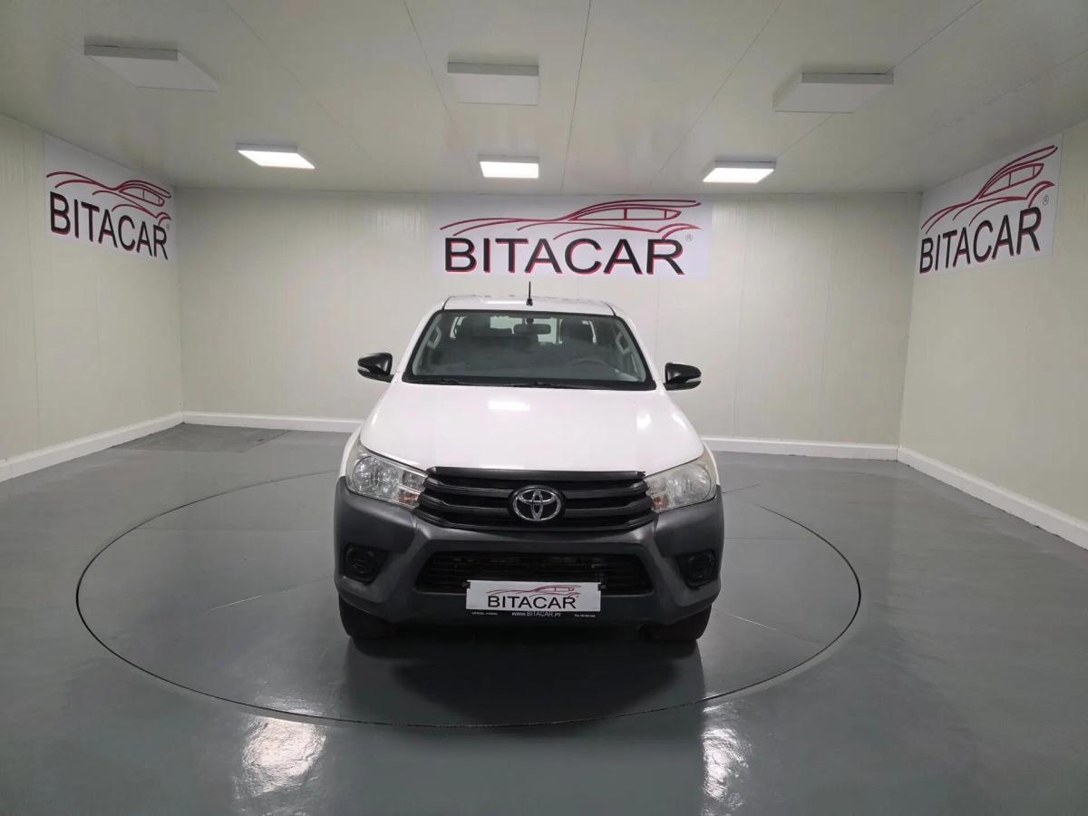 toyota-hilux-2018-diesel-2393cc