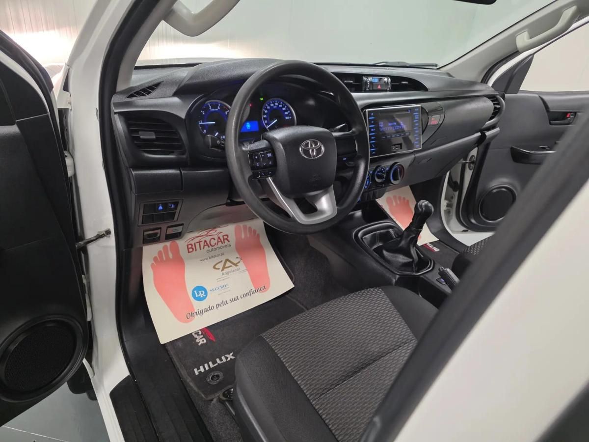 toyota-hilux-2018-diesel-2393cc