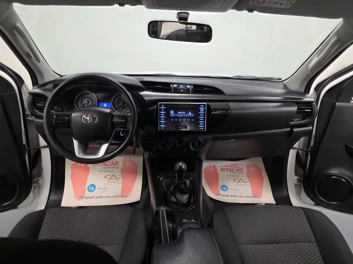 toyota-hilux-2018-diesel-2393cc