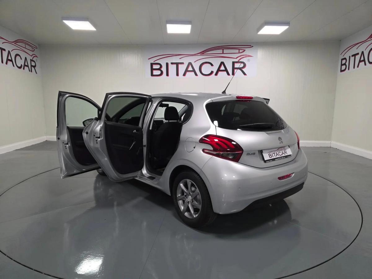 peugeot-208-2017-diesel-1560cc