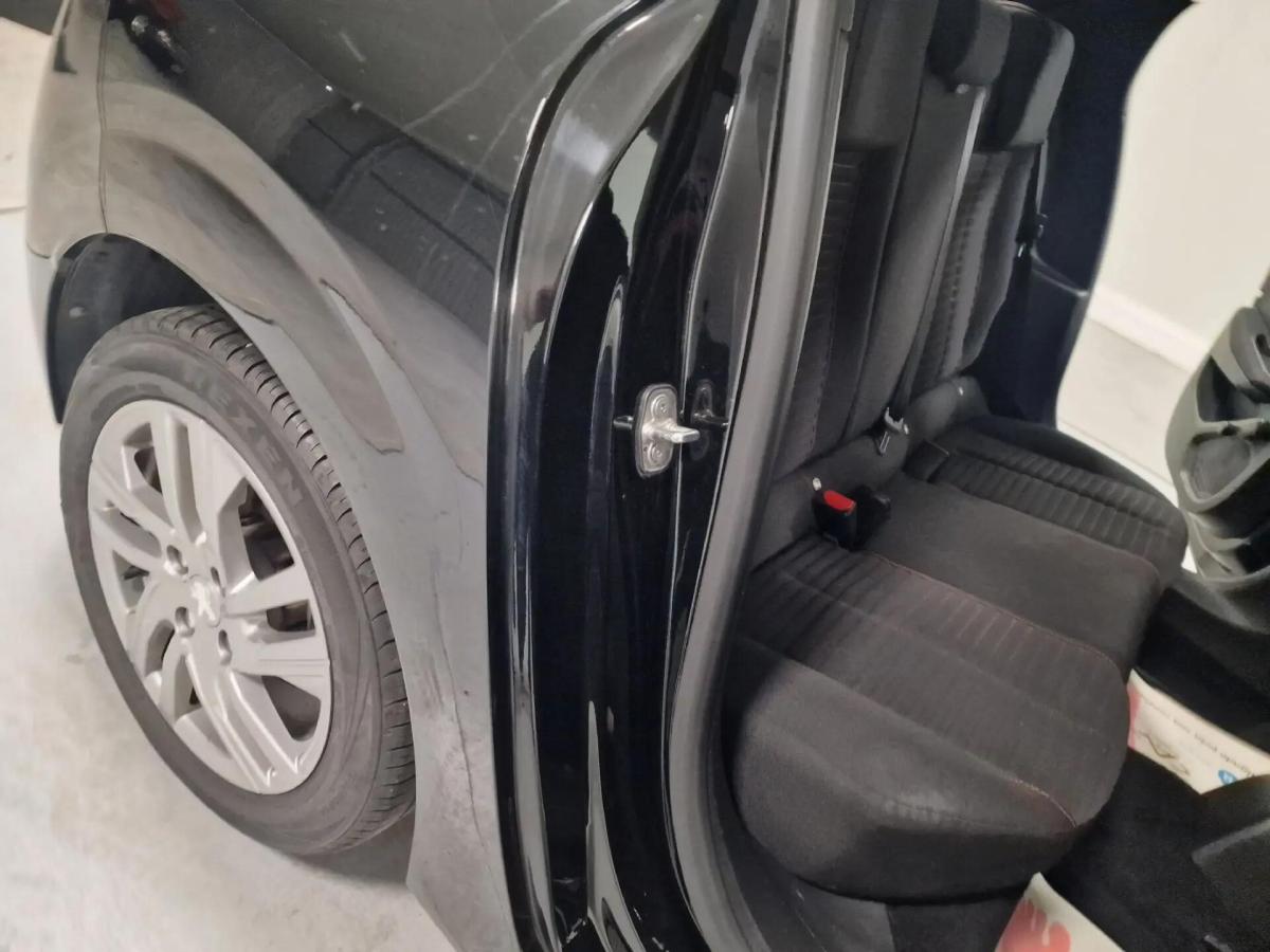 peugeot-208-2020-diesel-1500cc