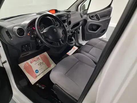 peugeot-partner-2017-diesel-1560cc