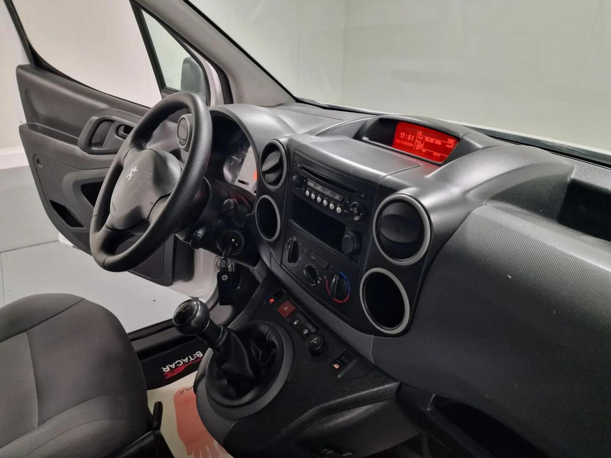 peugeot-partner-2017-diesel-1600cc