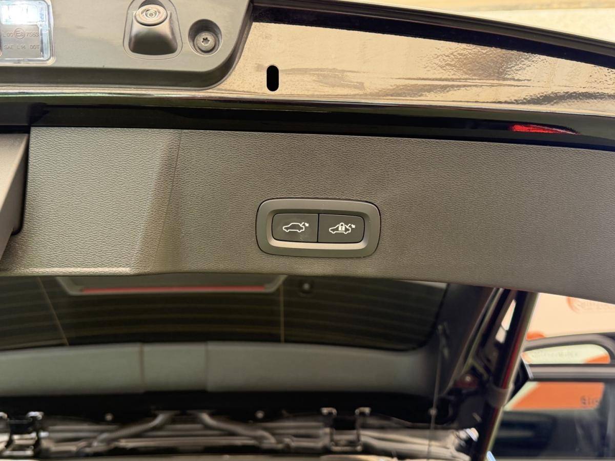 volvo-xc40-2023-eletrico-0cc