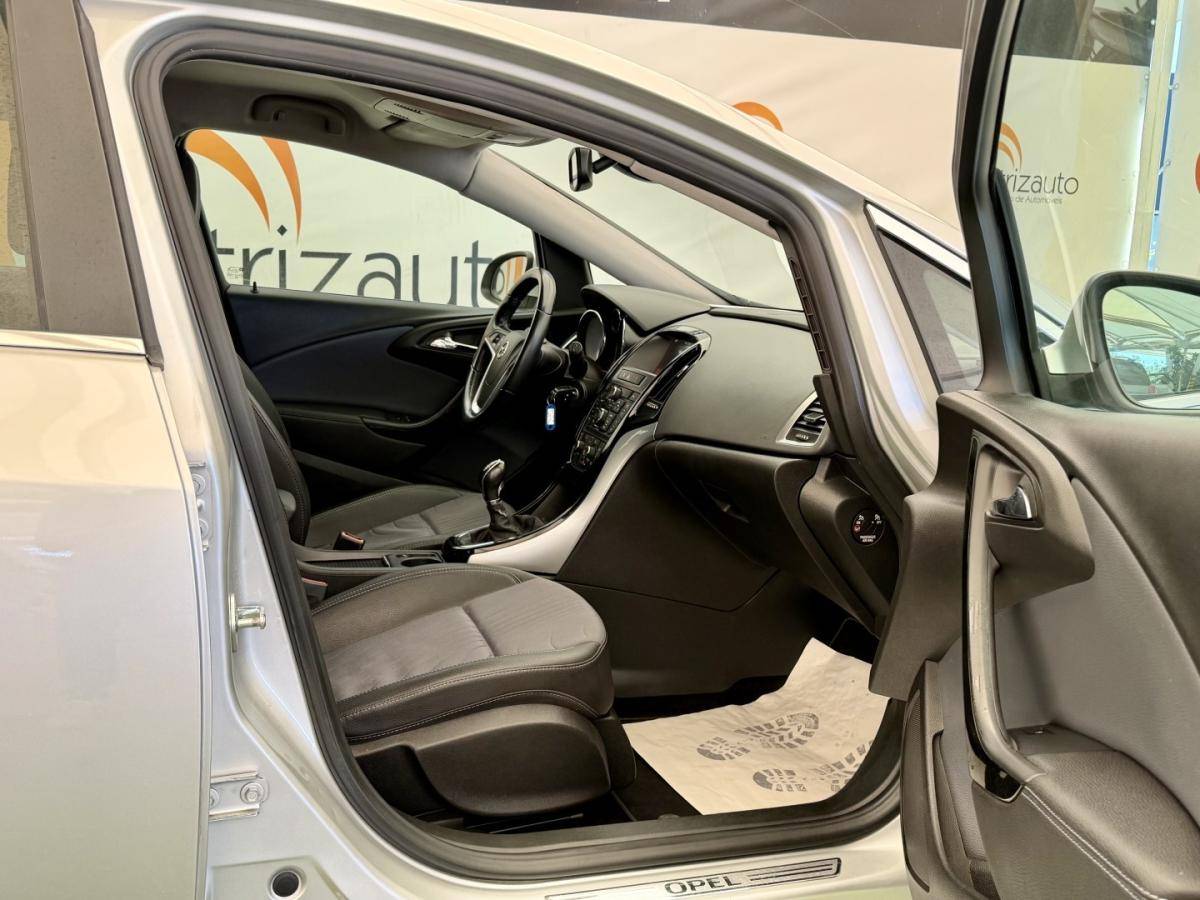 opel-astra-2015-diesel-1598cc