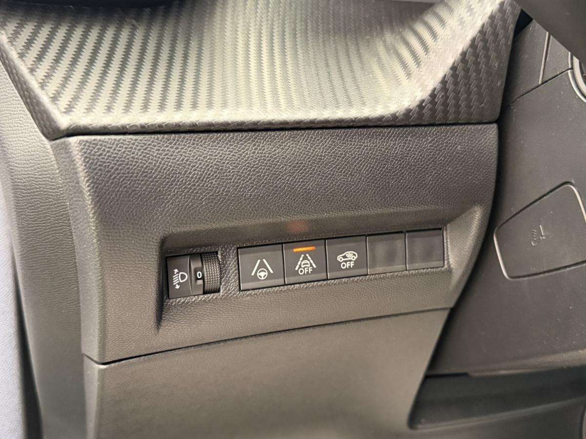 peugeot-2008-2021-gasolina-1199cc