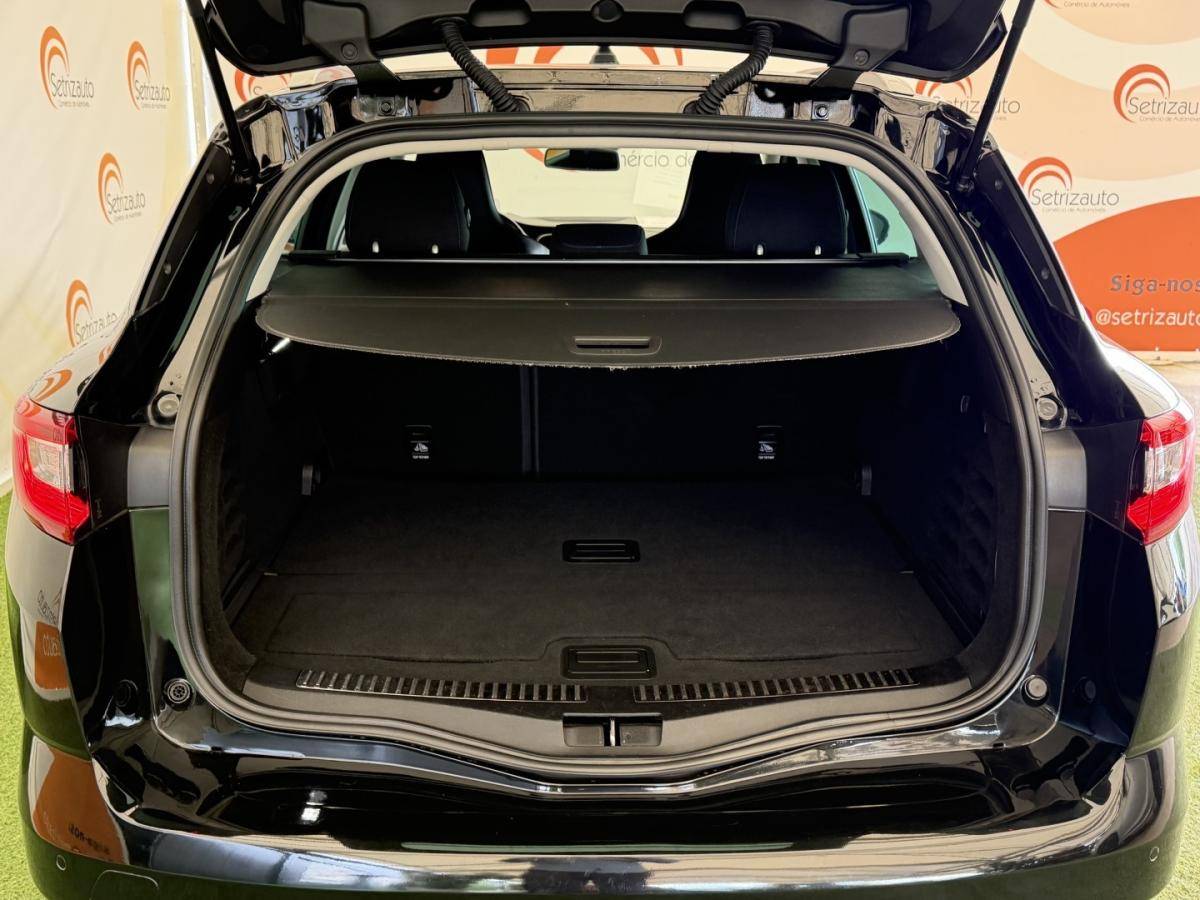 renault-megane-sport-tourer-2019-diesel-1461cc
