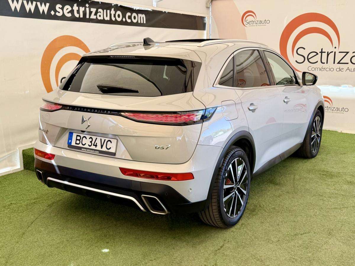 ds-ds-7-crossback-2023-hibrido-1598cc