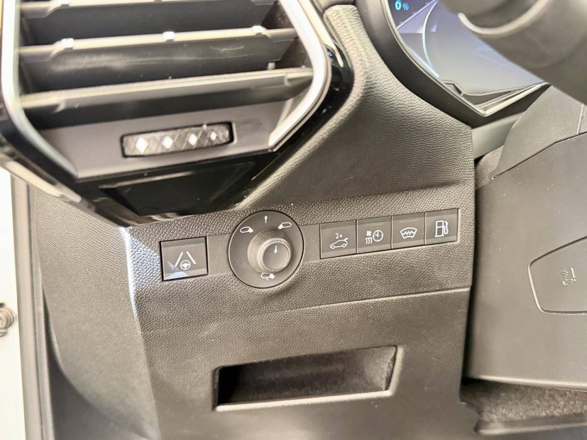 ds-ds-7-crossback-2023-hibrido-1598cc