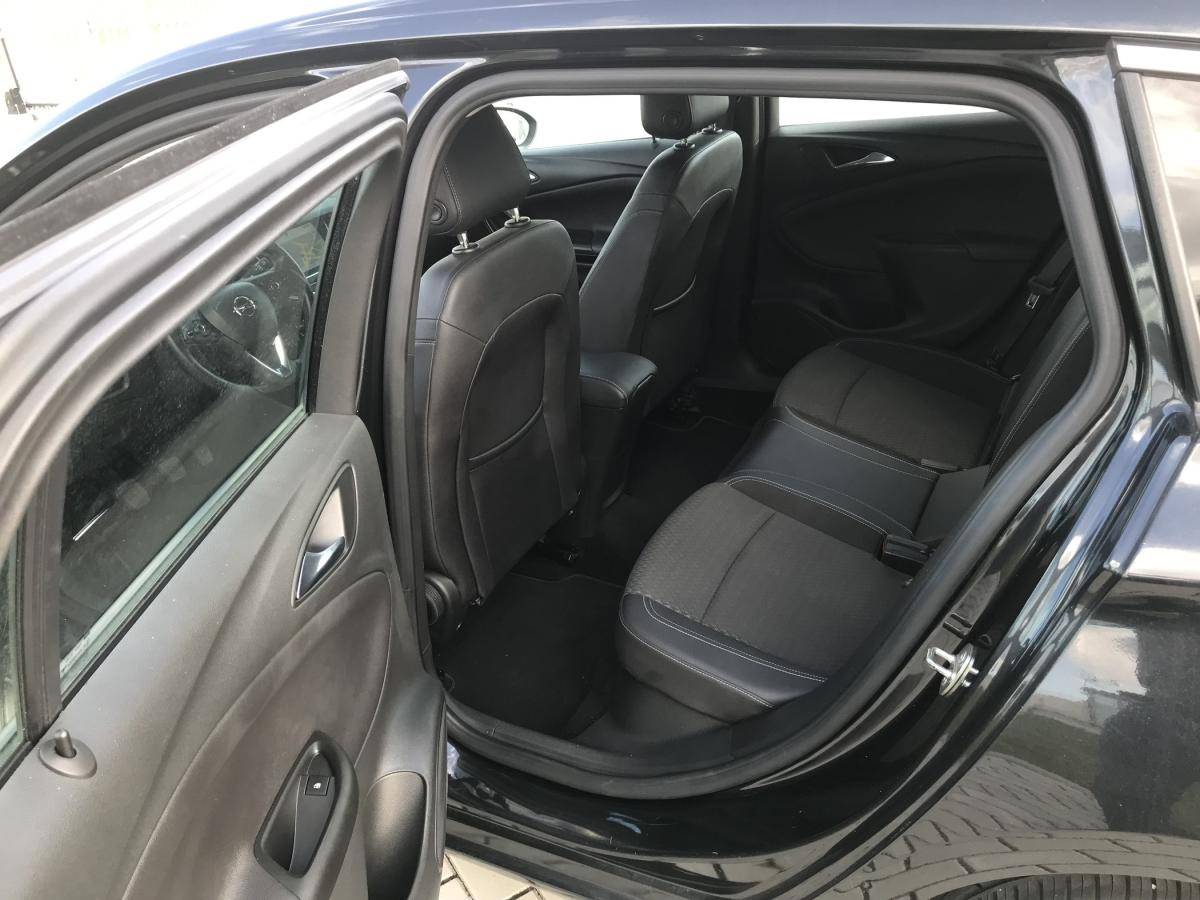 opel-astra-sport-tourer-2017-diesel-1598cc