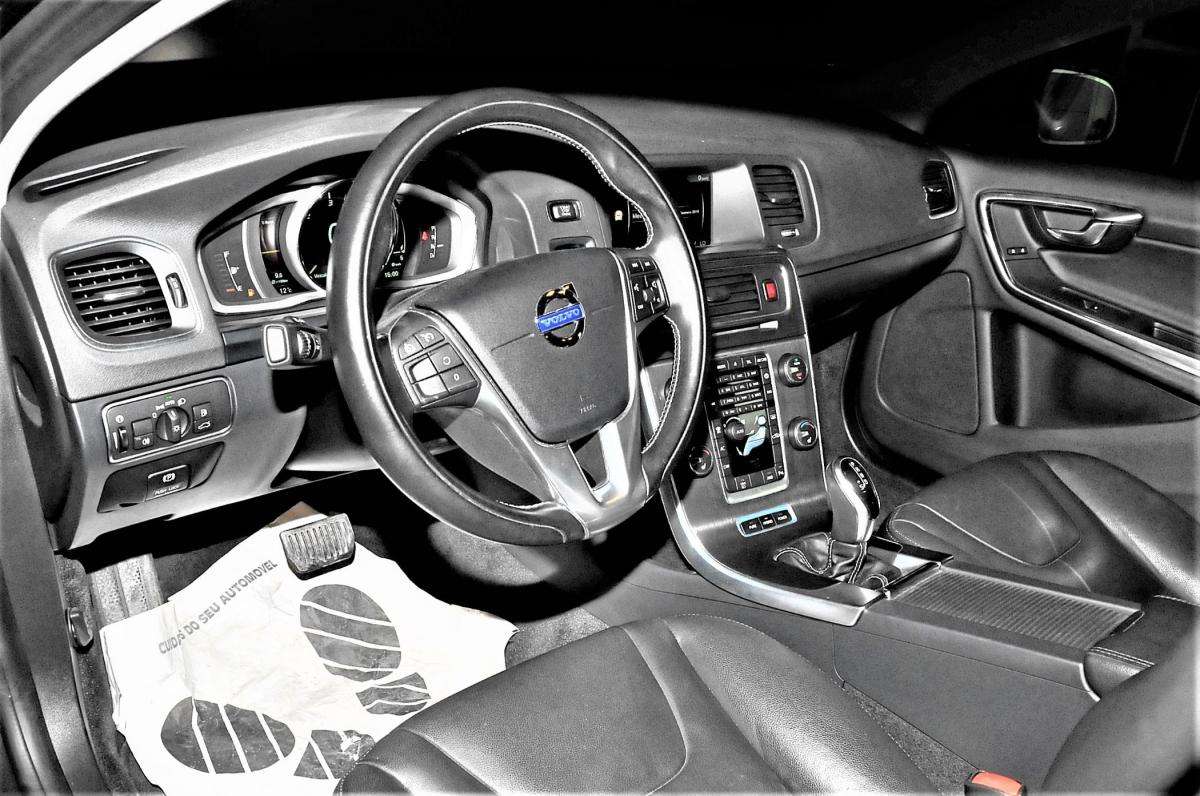 volvo-v60-polestar-optimisation-d5-awd-2-4-2014-2400cc