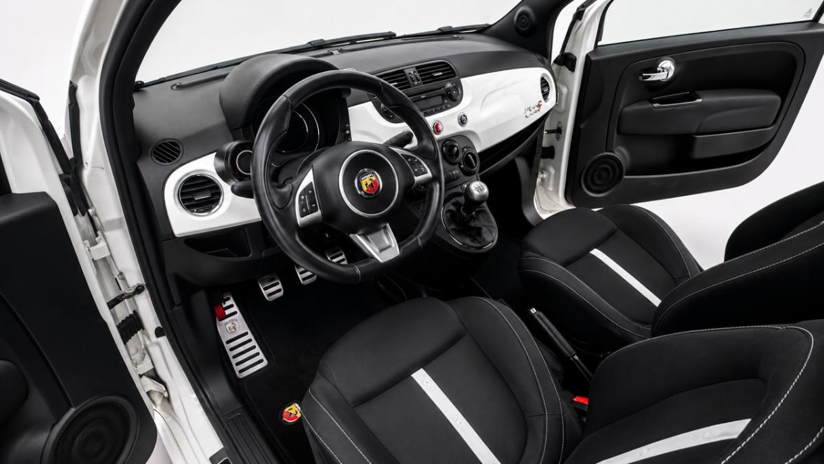 abarth-595c-2016-gasolina-1368cc