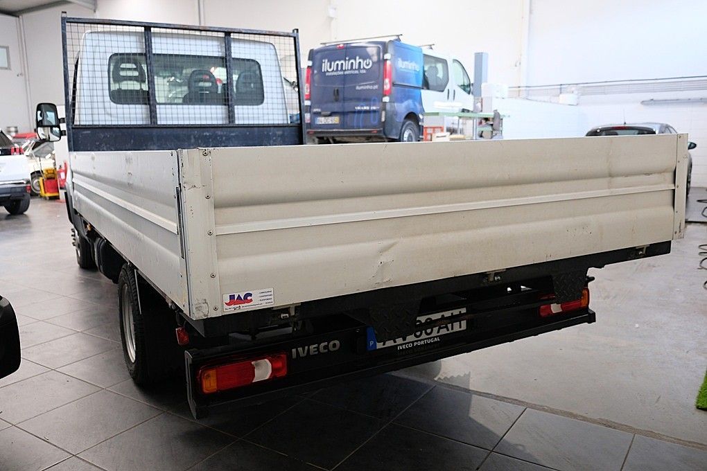 iveco-daily-2022-diesel-2287cc