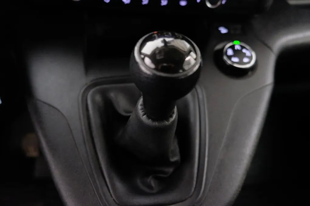peugeot-partner-2021-diesel-1499cc