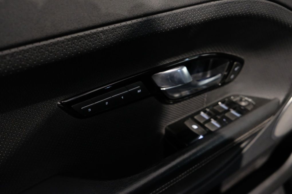 land-rover-range-rover-evoque-2012-diesel-2179cc