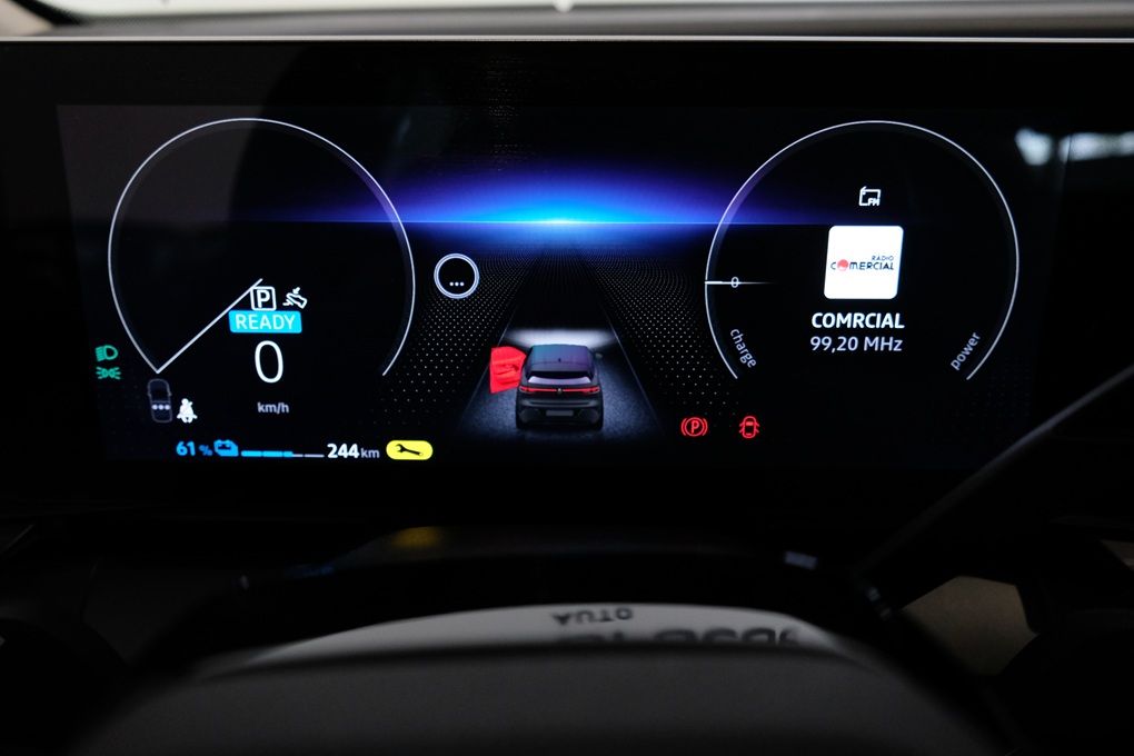 renault-megane-e-tech-2023-eletrico-0cc