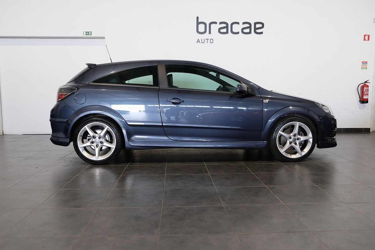opel-astra-gtc-2009-diesel-1686cc