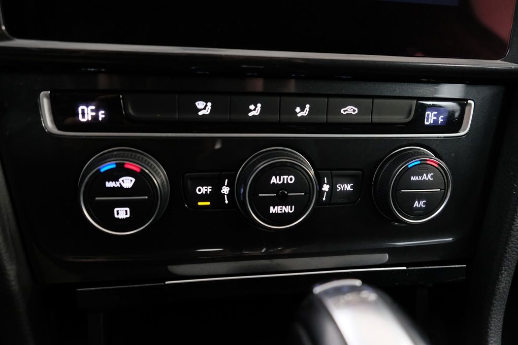 volkswagen-golf-2019-gasolina-999cc