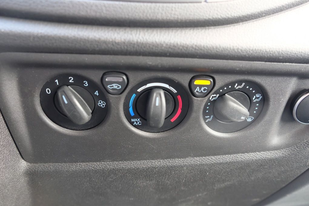 ford-transit-2019-diesel-1995cc