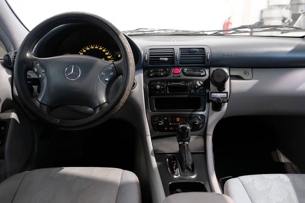 mercedes-benz-classe-c-2001-diesel-2148cc