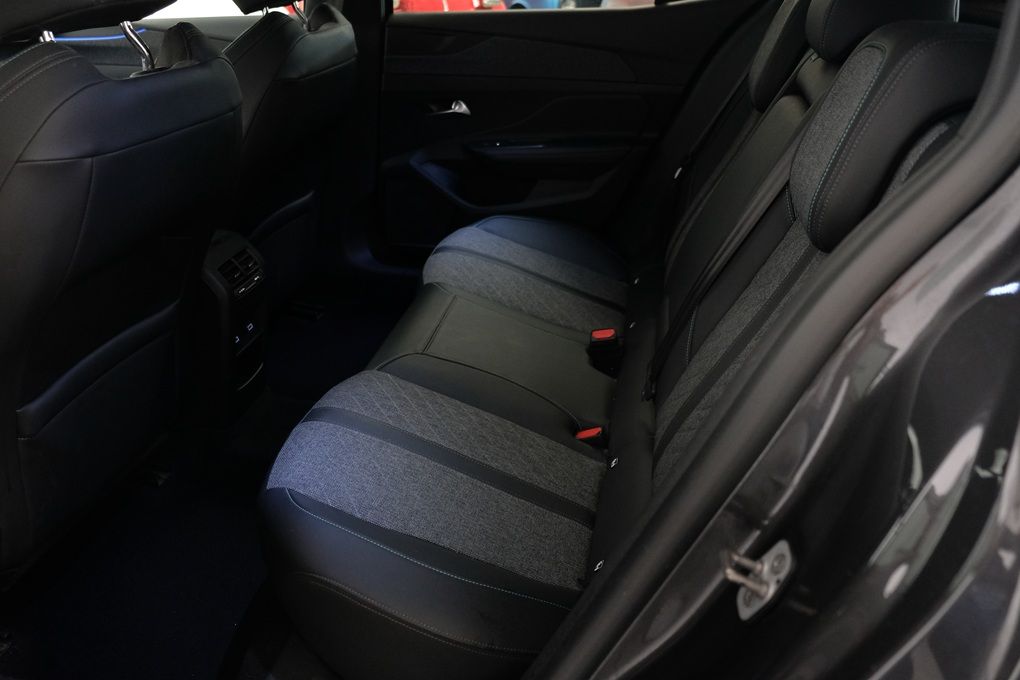 peugeot-408-2023-gasolina-1199cc