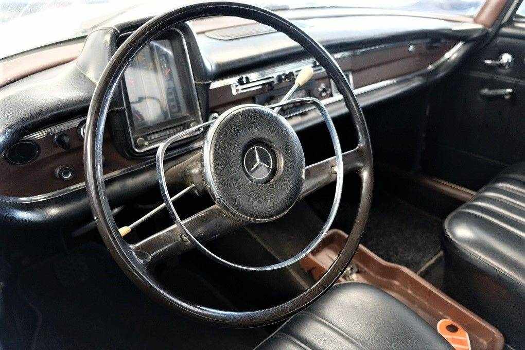 mercedes-benz-190-190-w110-c-1963-diesel-1980cc