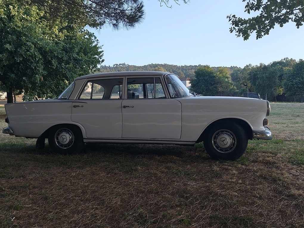mercedes-benz-190-w110-c-1963-diesel-1980cc
