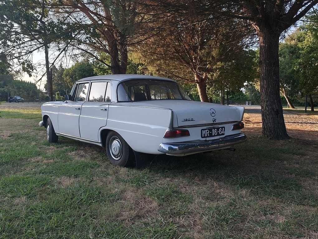 mercedes-benz-190-w110-c-1963-diesel-1980cc